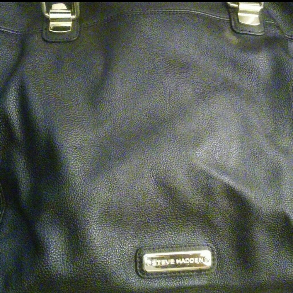 Designer" Hand Bag - Picture 2 of 4